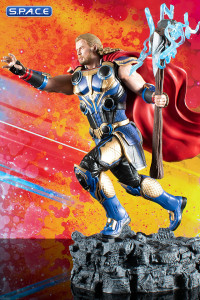 Thor Deluxe Marvel Gallery PVC Statue (Thor: Love and Thunder)