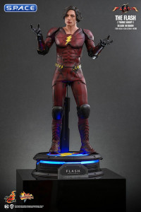 1/6 Scale The Flash Young Barry Deluxe Version Movie Masterpiece MMS724 (The Flash)