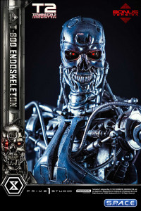 1/3 Scale T-800 Endoskeleton Deluxe Museum Masterline Statue - Bonus Version (Terminator 2)