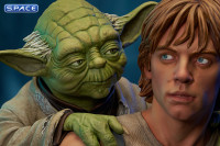 Luke Skywalker with Yoda Bust (Star Wars)