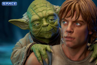 Luke Skywalker with Yoda Bust (Star Wars)