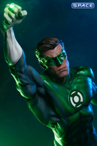 Green Lantern Premium Format Figure (DC Comics)