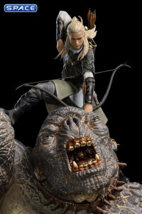 1/10 Scale Legolas vs. Cave Troll Deluxe Art Scale Statue (Lord of the Rings)