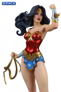 Wonder Woman Statue by J. Scott Campbell Statue (Cover Girls of the DC Universe)