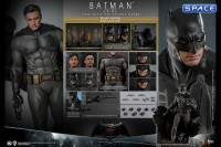 1/6 Scale Batman 2.0 Deluxe Version Movie Masterpiece MMS732 (Batman v Superman: Dawn of Justice)