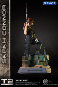 1/3 Scale Sarah Connor Statue (Terminator 2)