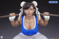 Chun-Li Powerlifting Statue (Street Fighter)