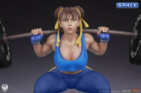 Chun-Li Powerlifting Statue - Alpha Version (Street Fighter)