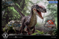 1/6 Scale Male Velociraptor Legacy Museum Collection Statue (Jurassic Park III)