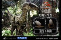 1/6 Scale Female Velociraptor Legacy Museum Collection Statue - Bonus Version (Jurassic Park III)