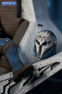 Bo-Katan Kryze on Throne Premier Collection Statue (The Mandalorian)