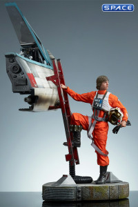 Luke Skywalker & X-Wing Red Five, Standing By Premium Format Figure (Star Wars)