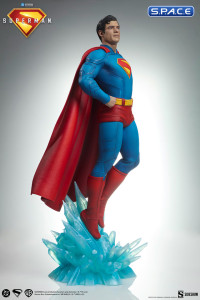 Superman Premium Format Figure (Superman)
