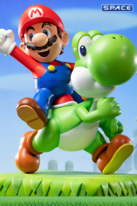 Mario and Yoshi Statue (Super Mario)
