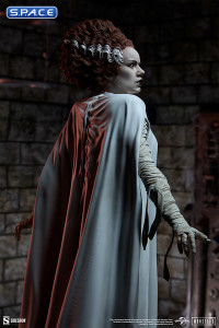 The Bride of Frankenstein Premium Format Figure (Universal Monsters)