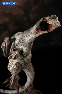 Female Velociraptor White Queen Maquette (Jurassic Park III)