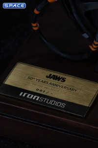 1/10 Scale Steven Spielberg & Jaws Deluxe Art Scale Statue (Jaws)