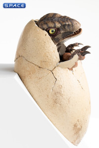 White Queen Egg Hatching Statue (Jurassic Park III)