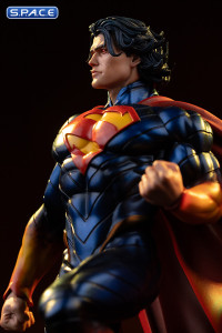 1/10 Scale Absolute Superman Art Scale Statue (DC Comics)