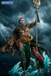 Aquaman �Lord of the Deep� Premium Format Figure (DC Comics)