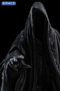 Ringwraith at the Prancing Pony Mini-Statue (Lord of the Rings)