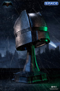 1:1 Armored Batman Helmet Life-Size Replica (Batman v Superman: Dawn of Justice)