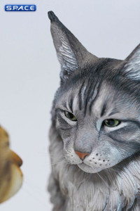 Sitting upright Maine Coon Statue - Version B