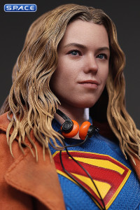 1/6 Scale Supergirl & Krypto Movie Masterpiece MMS869 (Supergirl)