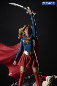 Supergirl Statue (Supergirl)