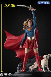 Supergirl Statue (Supergirl)