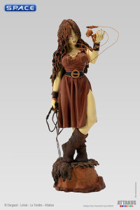 Pelisse mit Pelzchen Statue - Sepia Version