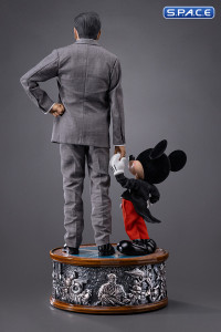 1/4 Scale Walt Disney & Mickey Mouse Deluxe Legacy Replica Statue (Disney)