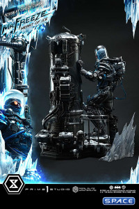1/3 Scale Mr. Freeze �Heart of Ice� Real Elite Masterline Statue (DC Comics)