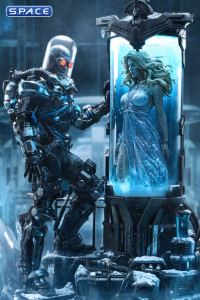 1/3 Scale Mr. Freeze �Heart of Ice� Deluxe Real Elite Masterline Statue - Bonus Version (DC Comics)