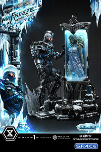 1/3 Scale Mr. Freeze �Heart of Ice� Deluxe Real Elite Masterline Statue - Bonus Version (DC Comics)