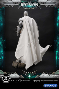 Batman Advanced Suit - White Version by Josh Nizzi Ultimate Museum Masterline Statue (DC Comics)