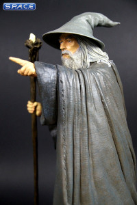 Gandalf the Grey Statue (Lord of the Rings)