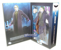1/6 Scale The Joker Deluxe Collector Figure (The Dark Knight)