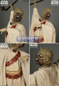 Tusken Raider Premium Format Figure (Star Wars)