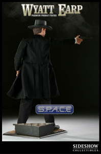 Wyatt Earp Premium Format Figure (Six Gun Legends)