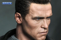 1/6 Scale T-800 Movie Masterpiece MMS117 (Terminator 2)