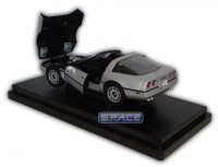 1:18 Scale Chevrolet Corvette Die Cast (Bond - A view to a...)