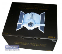 Die Cast Darth Vaders Tie Fighter with Acryl Case (Star Wars)