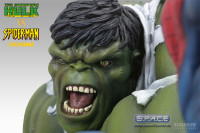 Hulk vs. Spider-Man Diorama (Marvel)