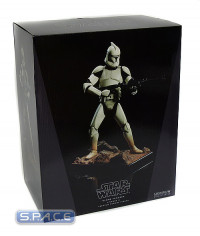 1/4 Scale Clone Trooper Premium Format Figure (Star Wars)
