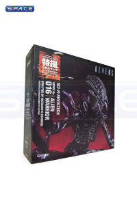 Alien Warrior from Aliens (Sci-Fi Revoltech No. 016)