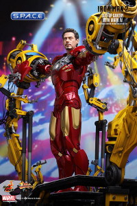 1/6 Scale Suit-Up Gantry with Iron Man Mark IV MMS160 (Iron Man 2)