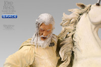 Gandalf with Shadowfax Statue (The Lord of the Rings)