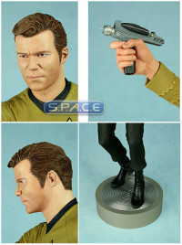 1/4 Scale Captain James T. Kirk Statue (Star Trek)