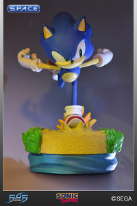 Modern Sonic Statue (Sonic the Hedgehog)